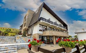 Vale Humor Residence